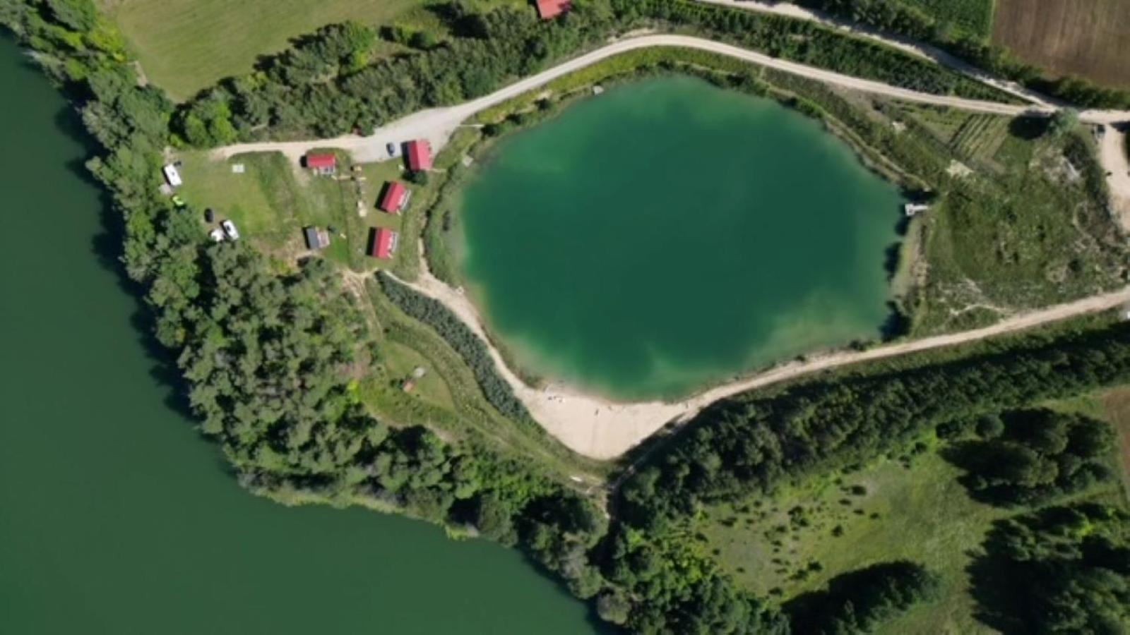 Miedzy Wodami - Domki Na Mazurach Mikołajki Exteriör bild